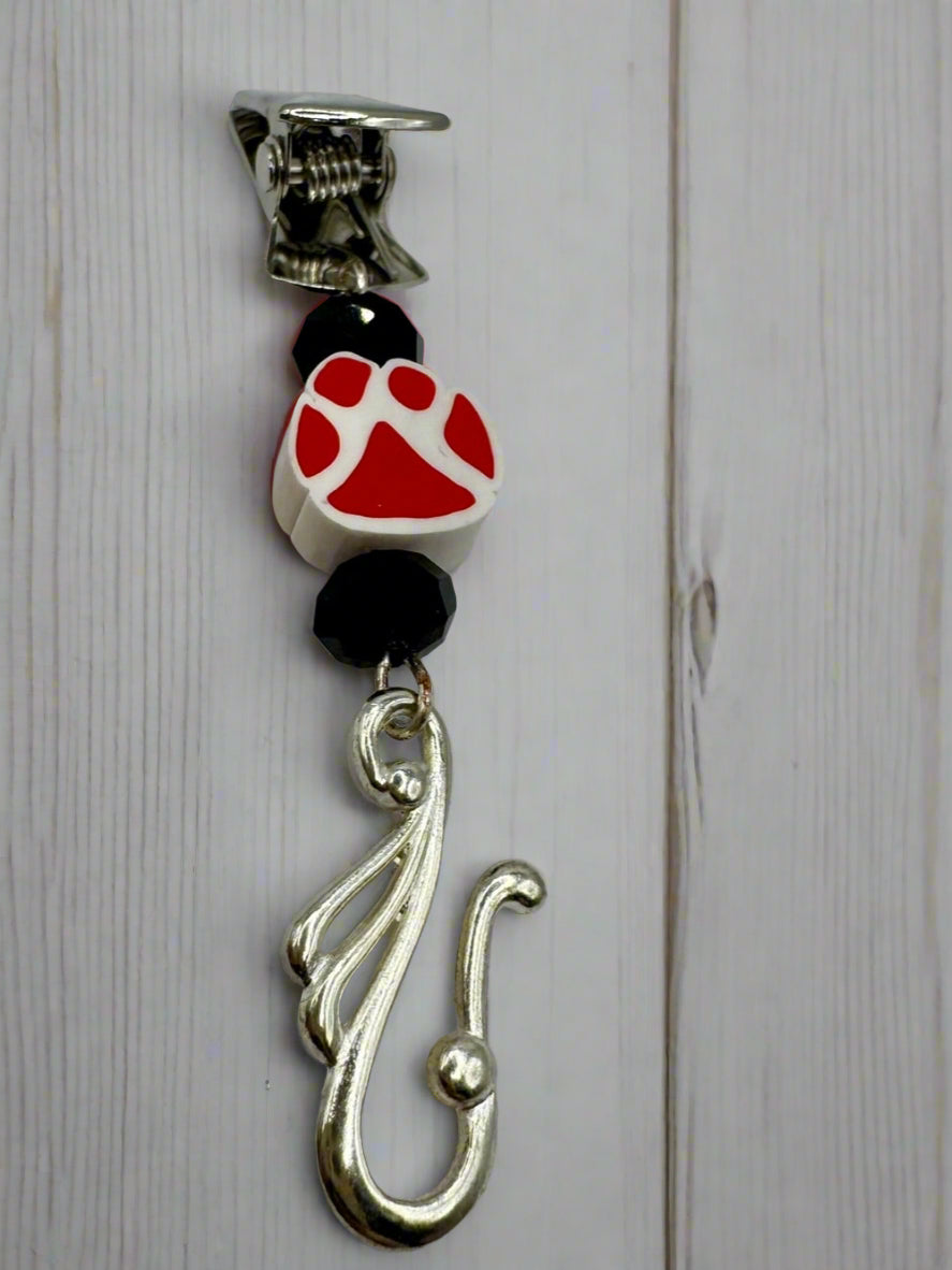 clay paw print portuguese knitting pin