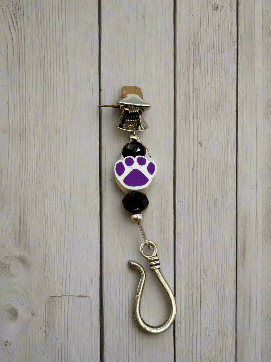 clay paw print portuguese knitting pin