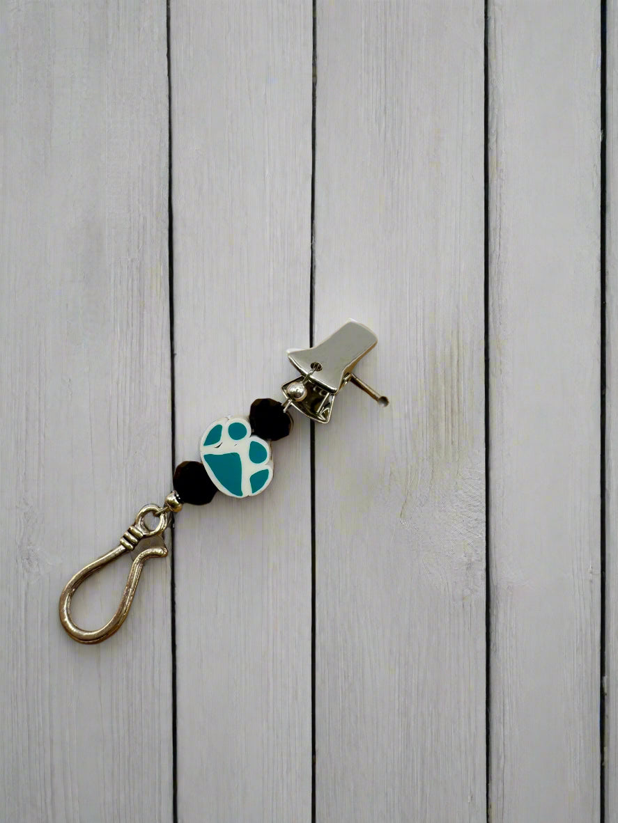 clay paw print portuguese knitting pin